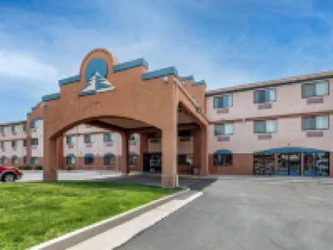 Comfort Inn & Suites Hotels in Mesa County