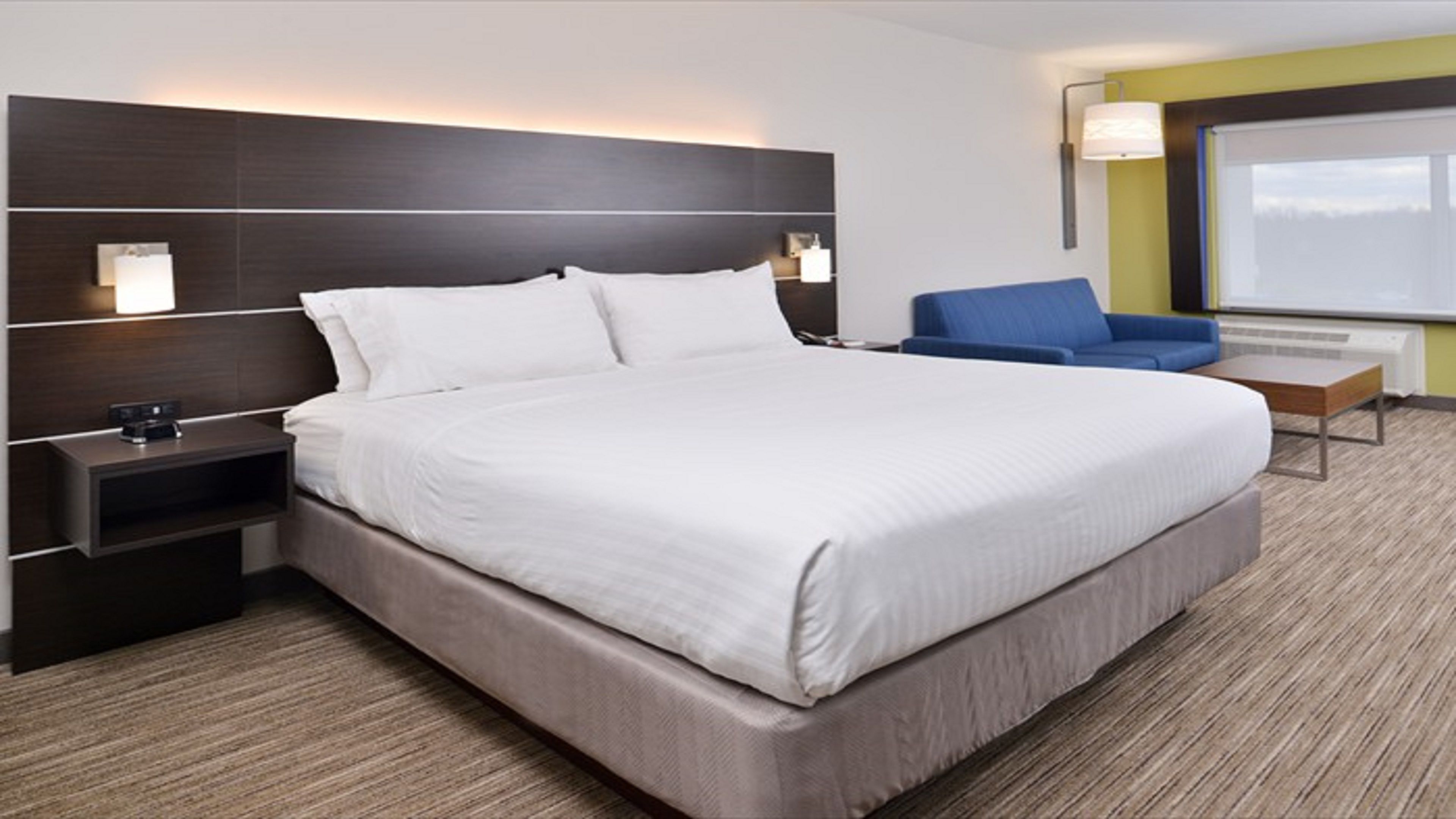 Holiday Inn Express & Suites - Parkersburg East, an Ihg Hotel