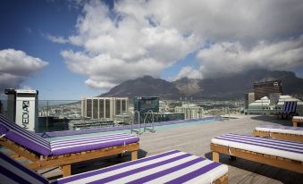 Hotel Sky Cape Town