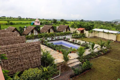 The Vintage Farm Hotels in Khambale