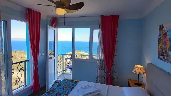 Laila Otel  Karaburun