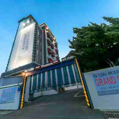 Daegu Dongchon Amusement Park M Hotel Exterior