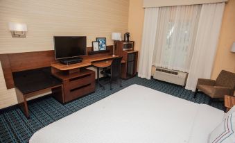 Comfort Inn & Suites Akron South