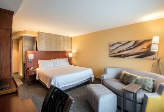 코트야드 월도프