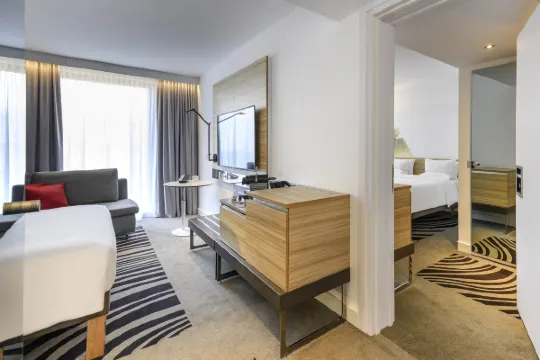 ノボテル ウィーン ハウプトバーンホフの客室の様子