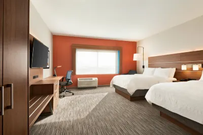 Holiday Inn Express & Suites Beaver DAM
