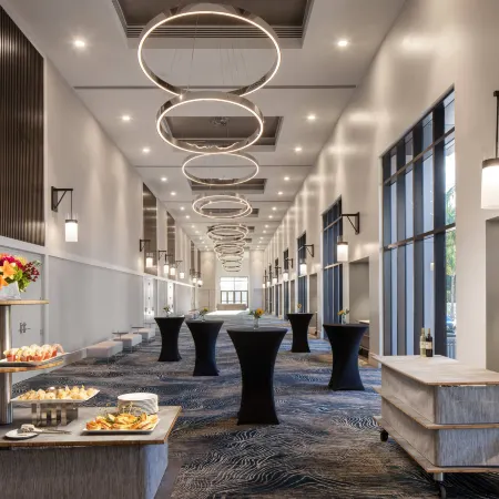 Luminary Hotel & Co., Autograph Collection