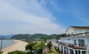 7. 수문리조트..