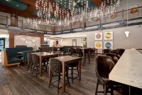 Hilton Garden Inn Kalamazoo Downtown - parking