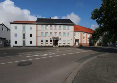 Hotel Deutscher Hof Hotels near Municipality of Groß-Umstadt