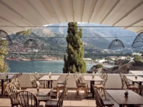 Troulis Apart-Hotel