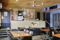 Botanical Hamilton Hotels in Hamilton