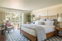 Shutters on the Beach - Parkering