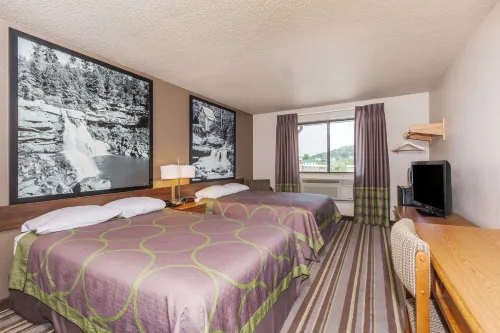Super 8 by Wyndham Dunbar/Charleston Area Hotels in South Charleston