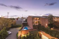 Adina Serviced Apartments Canberra Kingston Hotels in Kingston