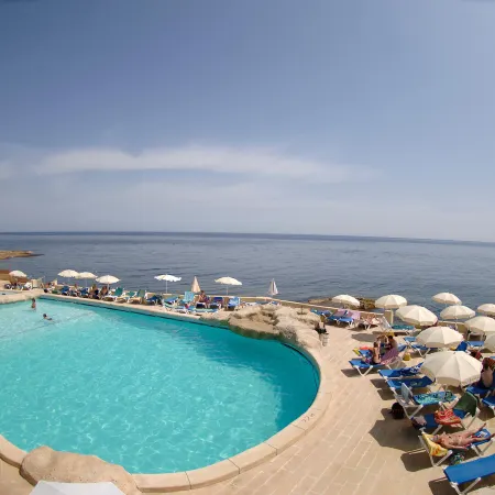 The Preluna Hotel Отели в г. Слима