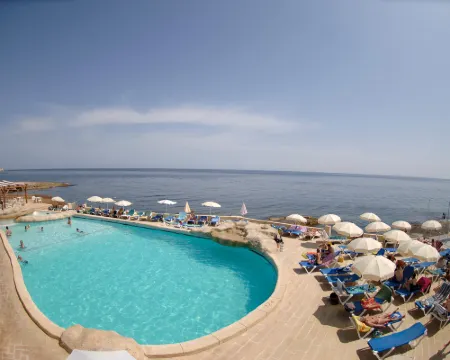 普雷努拉酒店 斯利馬酒店