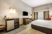 Comfort Inn & Suites Fairburn - Atlanta Southwest Hotels in Fairburn