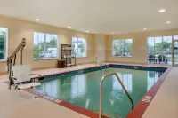 Comfort Inn & Suites Airport - Pool