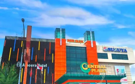 Ameera Hotel Отели рядом с достопримечательностью «HS Soeman Library»