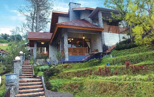 Talita Mountain Resort Hotel a Cipanas