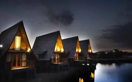 Seaview Cottage Cirebon Waterland