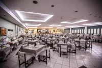 Rafain Palace Hotel & Convention Center Hotels near International Friendship Bridge