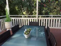 North Ryde Guesthouse Отели в г. Ryde