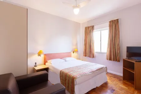 Hotel Rojas All Suite Отели рядом с достопримечательностью «Vale do Anhangabaú»