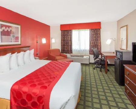 Ramada Limited Decatur Hotels in Forsyth