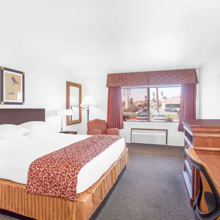 Ramada by Wyndham Barstow