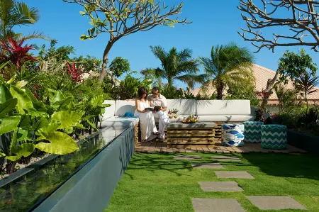 Blue Margouillat Seaview Hotel-Relais & Chateaux Отели рядом с достопримечательностью «Келония»