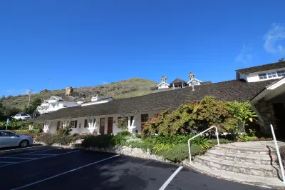 Madonna Inn Hotels near Emerson Park Community Garden