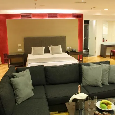 Theoxenia House Hotel