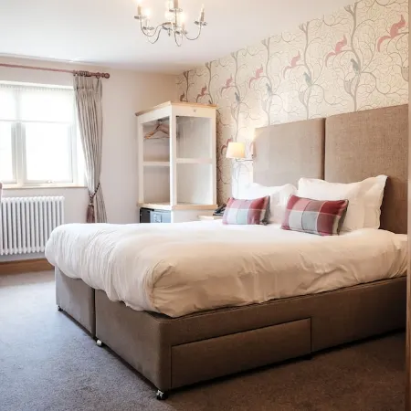 Cromwell Arms Country Pub with Rooms