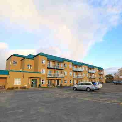 Hotel Quality Suites Hotel Exterior