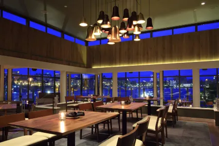 Delta Hotels Victoria Ocean Pointe Resort Отели рядом с достопримечательностью «Парк штата Голдстрим»