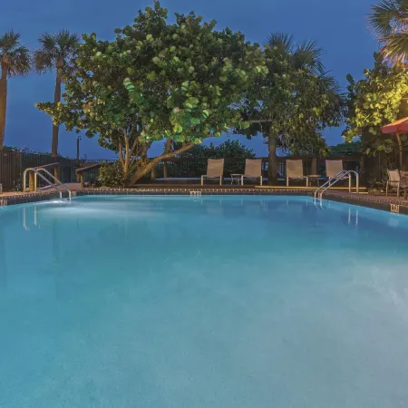 La Quinta Inn & Suites by Wyndham Cocoa Beach Oceanfront