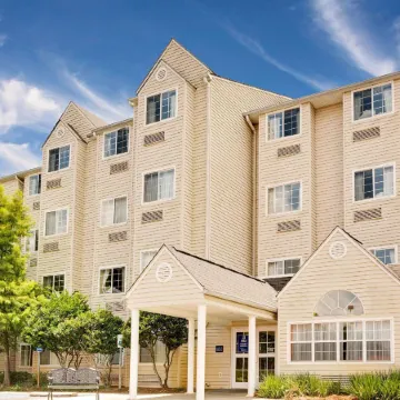 Microtel Inn & Suites by Wyndham Daphne/Mobile