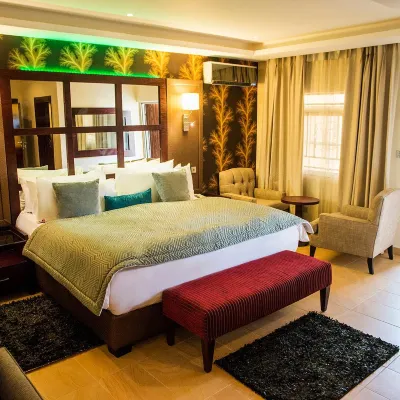 VYNEDRESA HOTEL ABUJA Hotels near M & M Event center