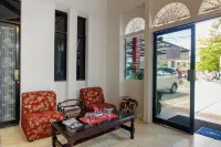 RedDoorz Syariah Near Universitas Negeri Padang
