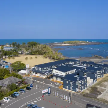Aoshima Fisherman's Beachside Hostel & Spa