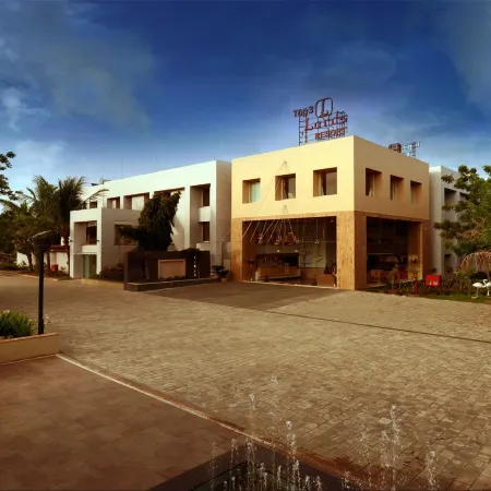 Top3 Lords Resort Bhavnagar