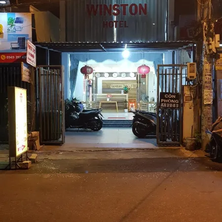 Winston Hotel Отели рядом с достопримечательностью «Курортный отель Binh Quoi 2»