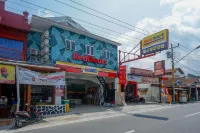 RedDoorz @ Jalan Raya Baturaden 2