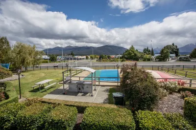 Te Anau Top 10 Holiday Park and Motels Hotels in Те-Анау