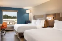 Holiday Inn Express & Suites Opelousas