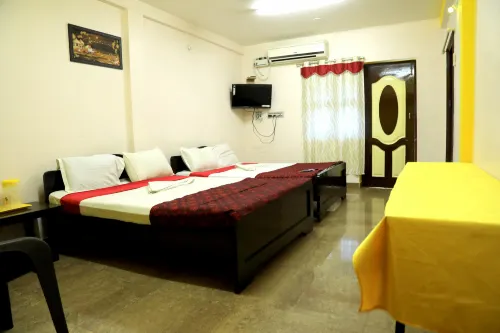 Royal Sri Amirthayoga Hotels in Mayiladuthurai