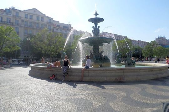 더 딜라이트 호스텔 외관