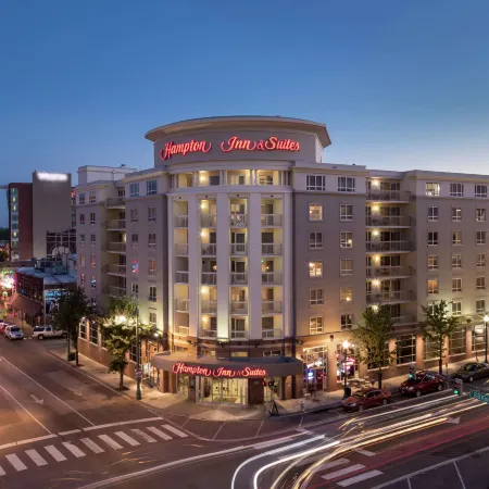 Hampton Inn & Suites Memphis at Beale Street